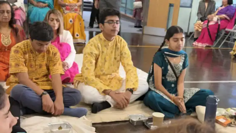 Older pupils chanting at the Gayatri Yagna